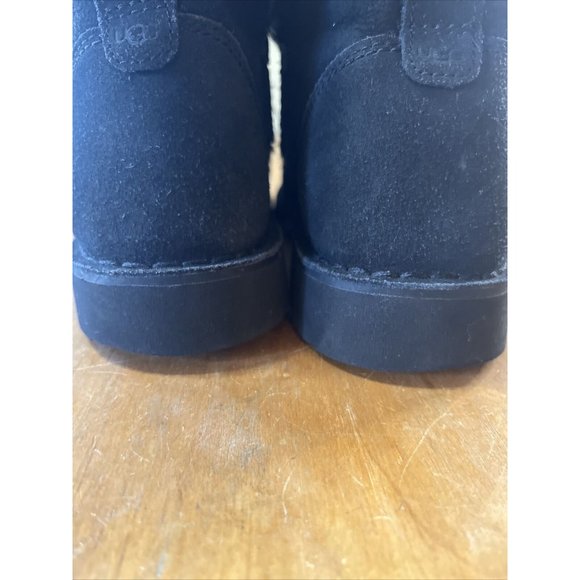 UGG Size 7 Melrose Ankle Booties Black Suede Sn 1103807 Shearling Lining - Picture 4 of 14